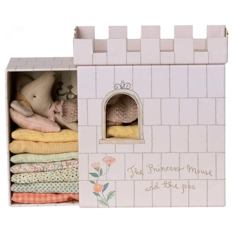 Princess and the Pea Big Sister Mouse by Maileg